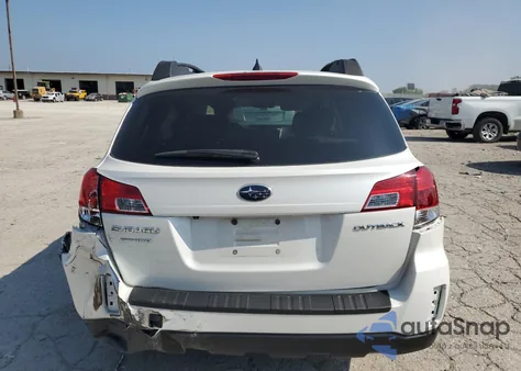 2014 Subaru Outback 2.5I Premium z USA, uszkodzony, nr VIN 4S4BRCDC7E3222766